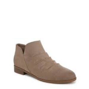 Dr. Scholl's women 9 Rae Shootie mocka taupe